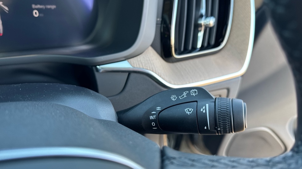 Used Volvo XC60 2025 for sale - 77075693: Photo 29