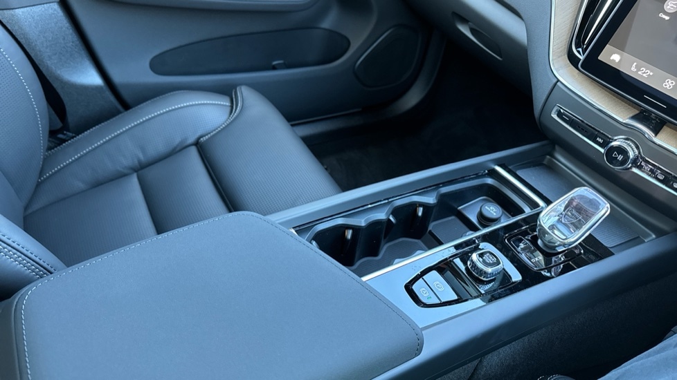 Used Volvo XC60 2025 for sale - 77075693: Photo 47