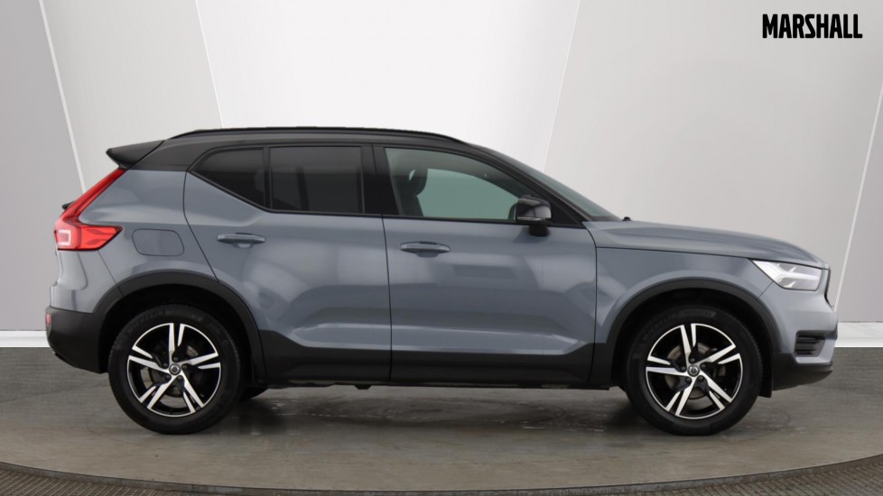 Used Volvo XC40 2021 for sale - 76647878: Photo 2