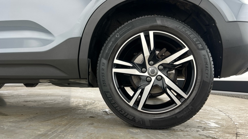 Used Volvo XC40 2021 for sale - 76647878: Photo 4