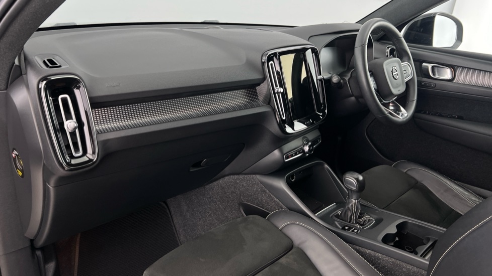 Used Volvo XC40 2021 for sale - 76647878: Photo 6