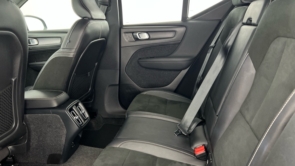 Used Volvo XC40 2021 for sale - 76647878: Photo 7