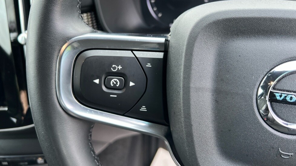 Used Volvo XC40 2022 for sale - 76575170: Photo 18