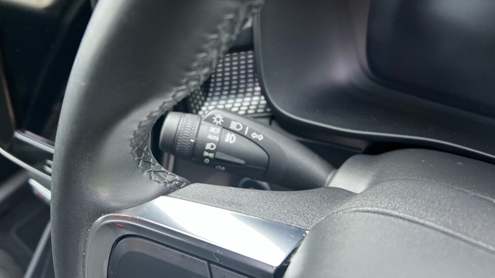 Used Volvo XC40 2022 for sale - 76575170: Photo 29