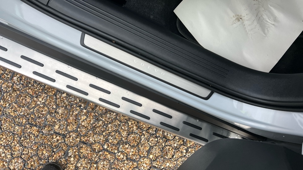 Used Volvo XC40 2022 for sale - 76575170: Photo 43