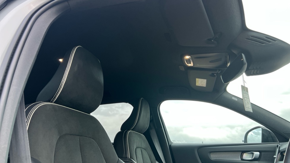 Used Volvo XC40 2022 for sale - 76575170: Photo 44