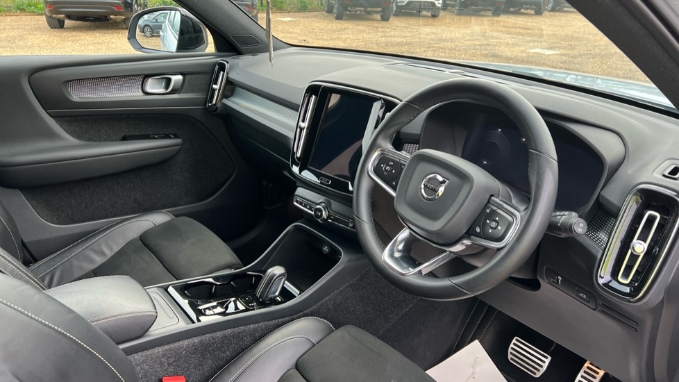 Used Volvo XC40 2022 for sale - 76575170: Photo 5