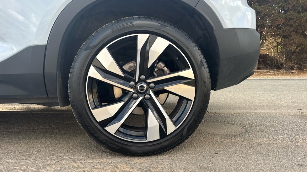 Used Volvo XC40 2025 for sale - 75591062: Photo 26