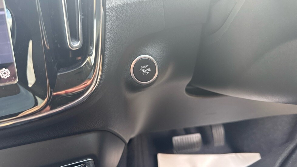 Used Volvo XC40 2025 for sale - 75591062: Photo 28