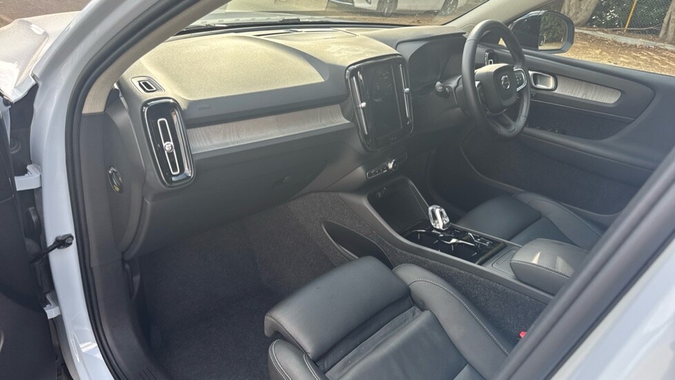 Used Volvo XC40 2025 for sale - 75591062: Photo 4