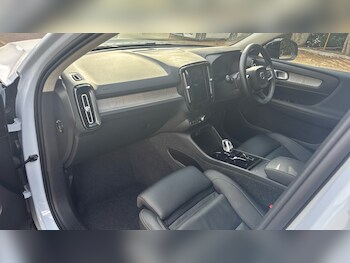 Used Volvo XC40 2025 for sale - 75591062: Photo