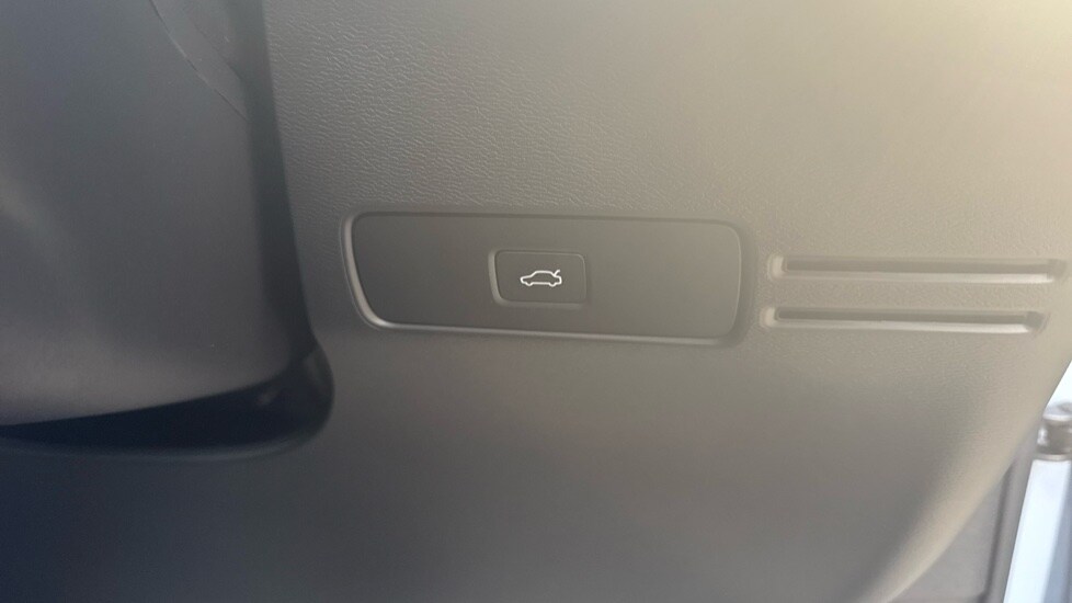 Used Volvo XC40 2025 for sale - 75591062: Photo 50