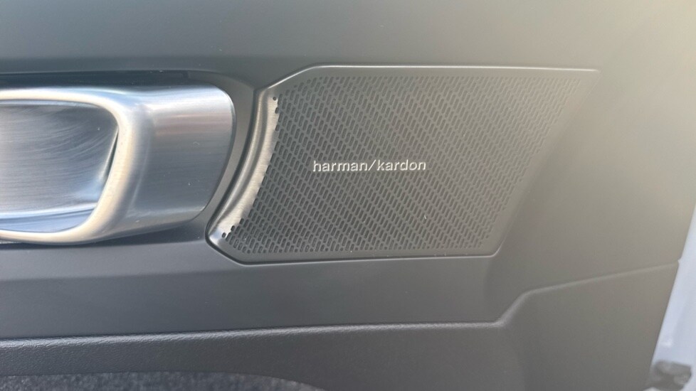Used Volvo XC40 2025 for sale - 75591062: Photo 54