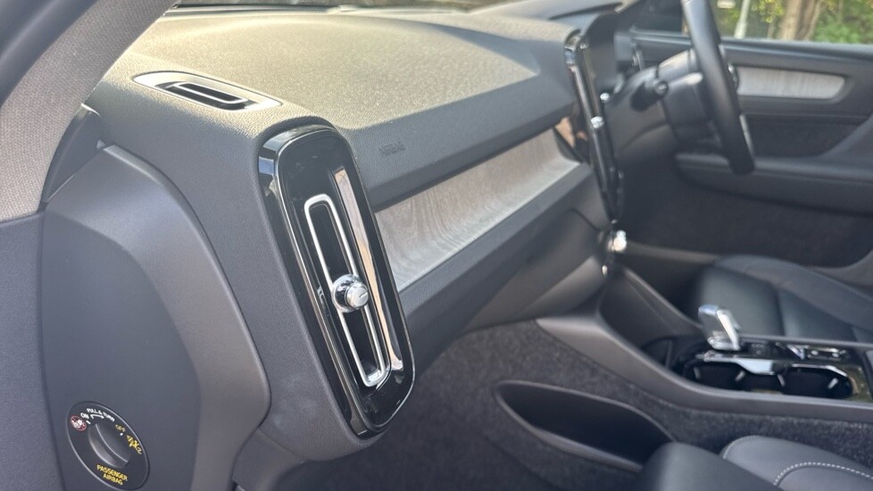 Used Volvo XC40 2025 for sale - 75591062: Photo 55