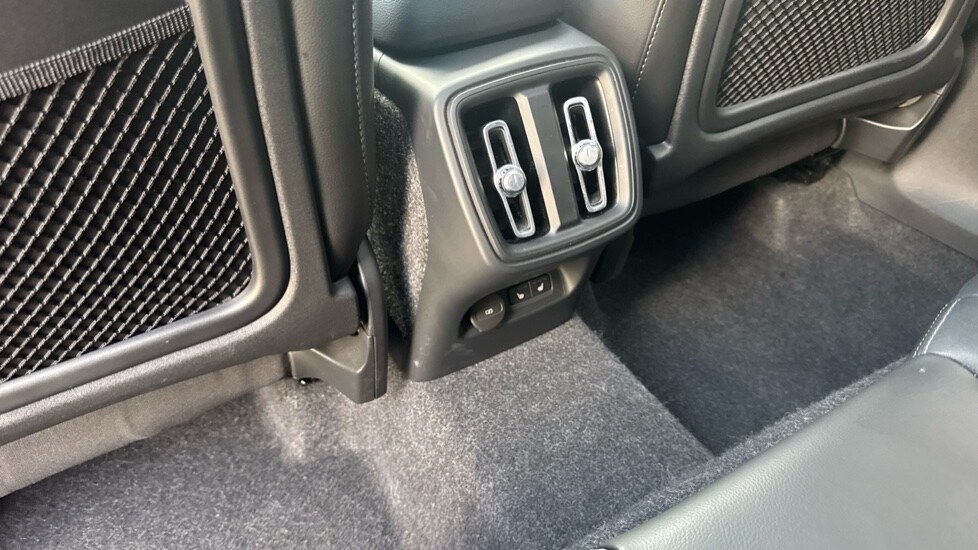 Used Volvo XC40 2025 for sale - 75591062: Photo 58