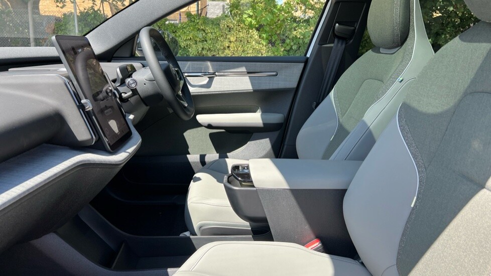 Used Volvo EX30 2025 for sale - 76112262: Photo 34