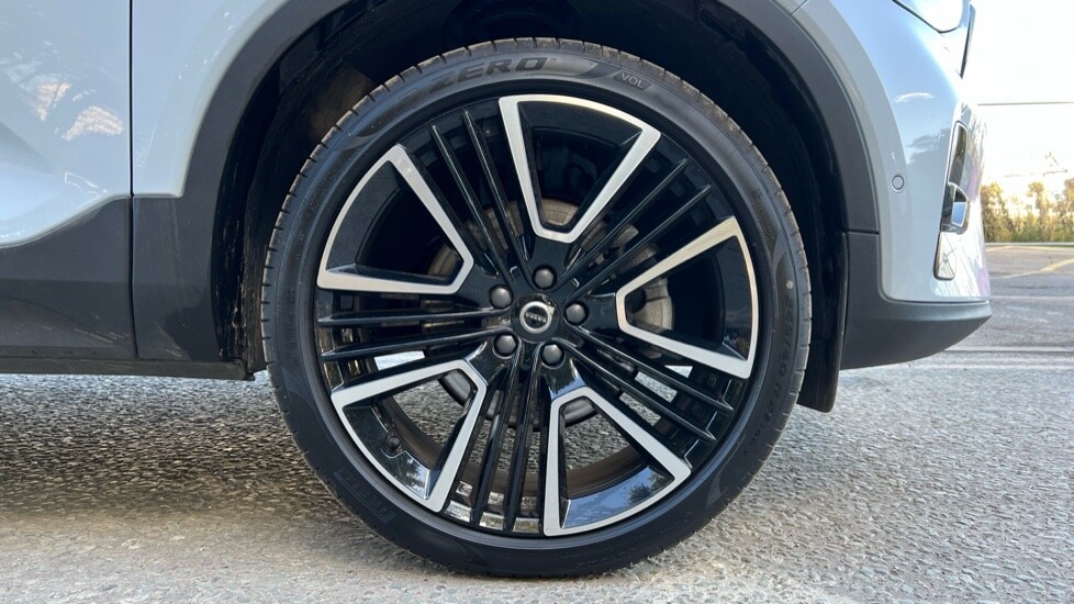 Used Volvo XC40 2024 for sale - 75751306: Photo 16