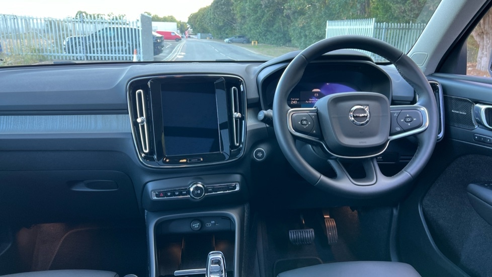 Used Volvo XC40 2024 for sale - 75751306: Photo 21