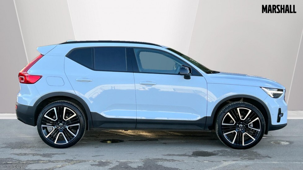 Used Volvo XC40 2024 for sale - 75751306: Photo 3