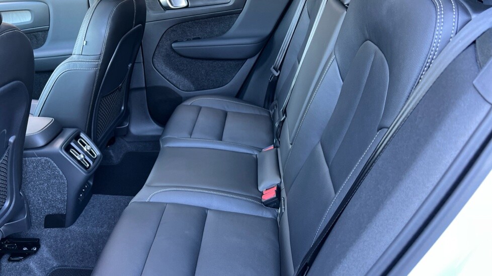 Used Volvo XC40 2024 for sale - 75751306: Photo 38