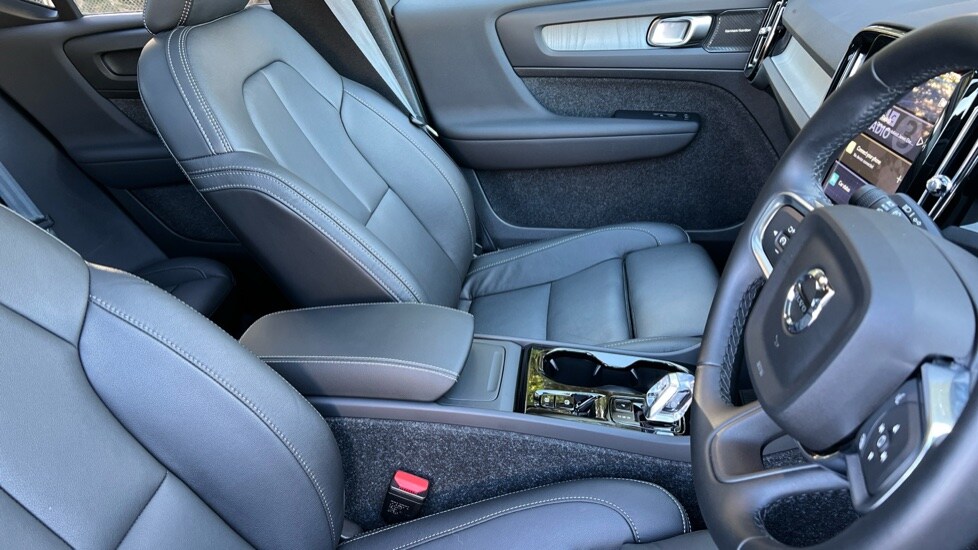Used Volvo XC40 2024 for sale - 75751306: Photo 9