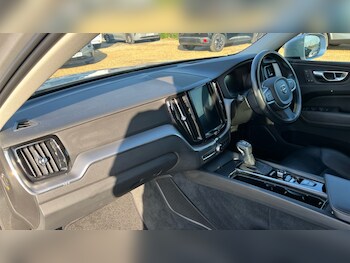 Used Volvo XC60 2020 for sale - 76014923: Photo 4