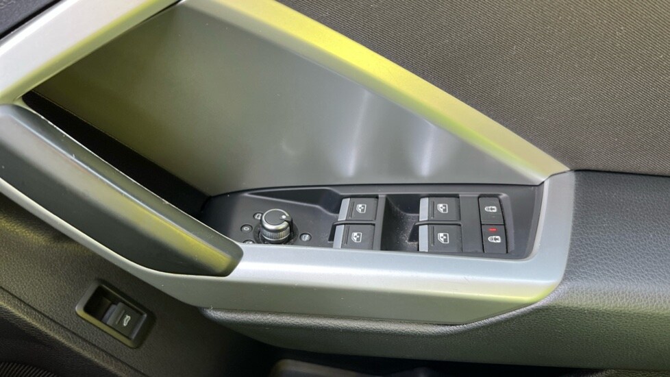 Used Audi Q3 2019 for sale - 76851220: Photo 32