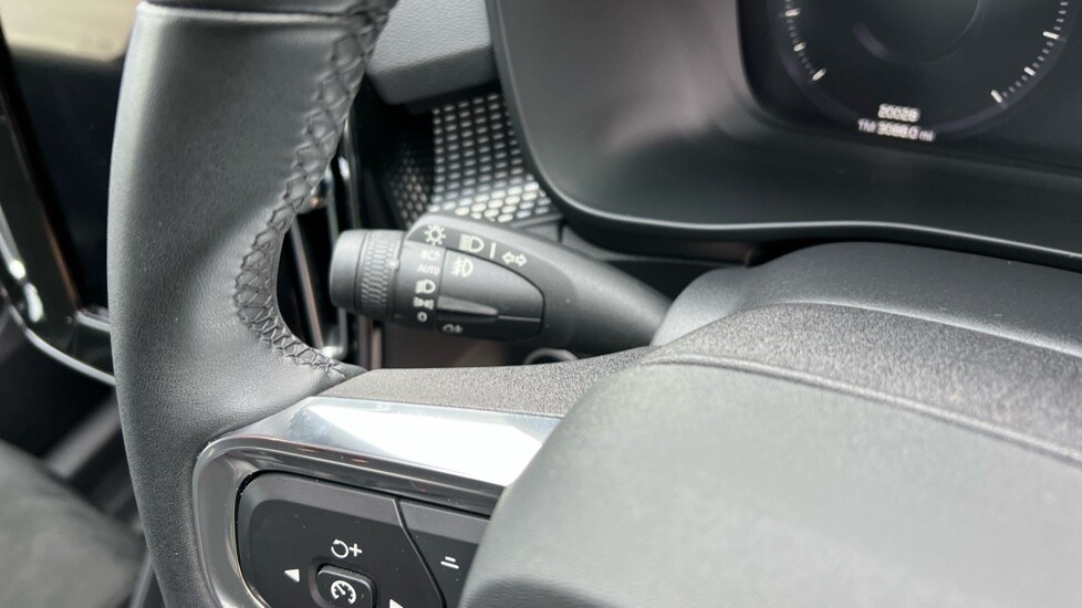 Used Volvo XC40 2021 for sale - 77021877: Photo 29