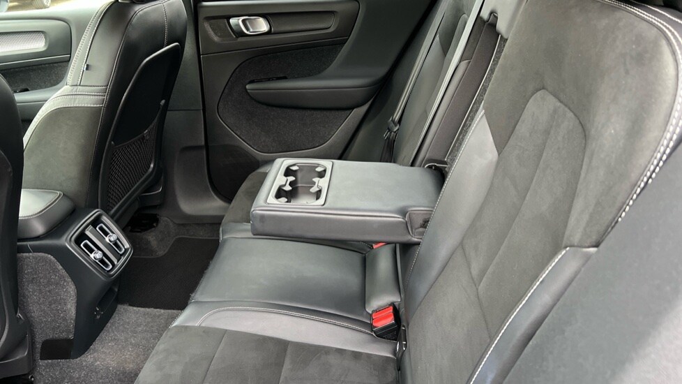 Used Volvo XC40 2021 for sale - 77021877: Photo 31