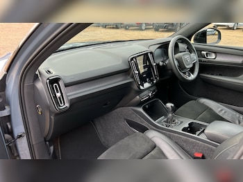 Used Volvo XC40 2021 for sale - 77021877: Photo