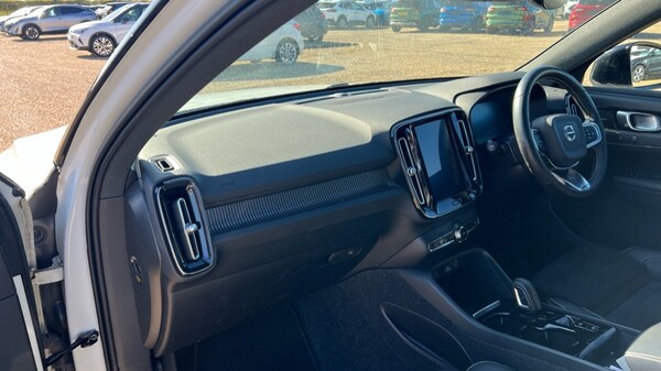 Used Volvo XC40 2020 for sale - 76074442: Photo 4