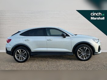 Used Audi Q3 2023 for sale - 76384477: Photo