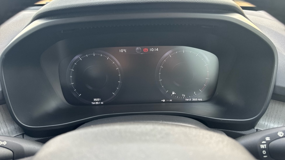 Used Volvo XC40 2021 for sale - 76999338: Photo 11