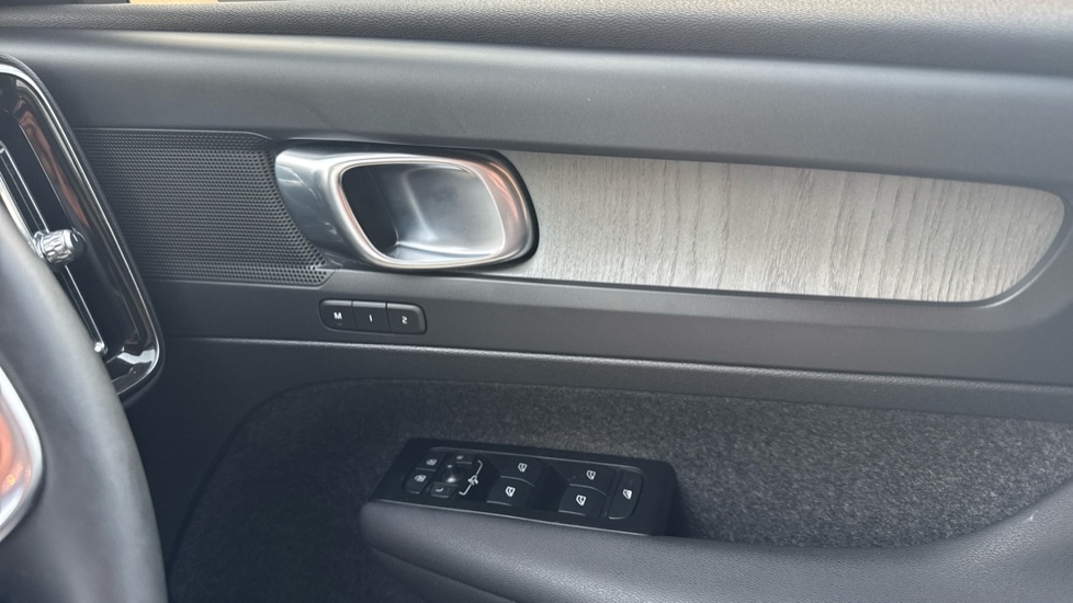 Used Volvo XC40 2021 for sale - 76999338: Photo 15