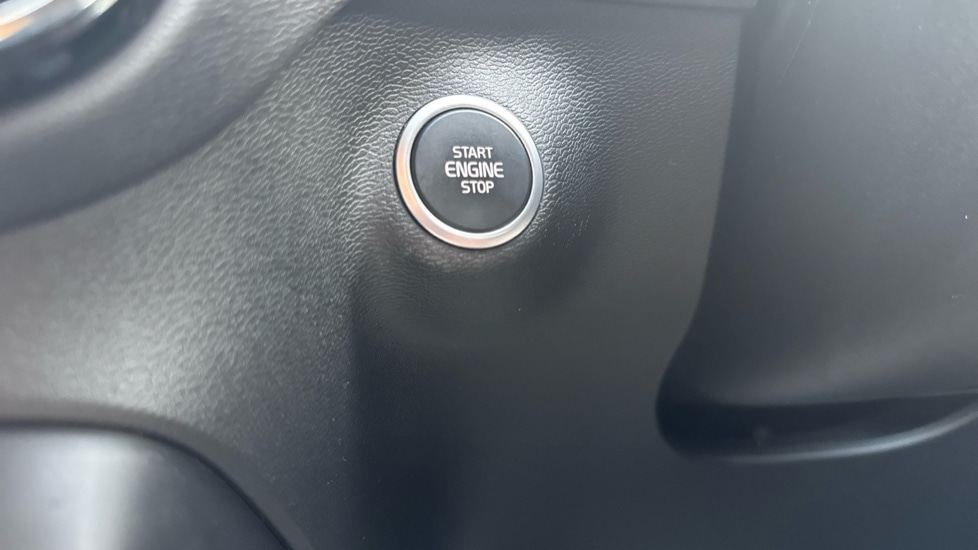 Used Volvo XC40 2021 for sale - 76999338: Photo 28