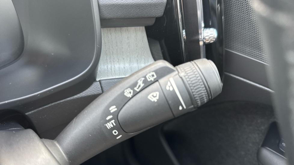 Used Volvo XC40 2021 for sale - 76999338: Photo 30