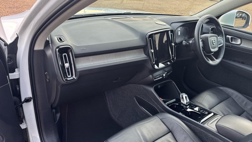 Used Volvo XC40 2021 for sale - 76999338: Photo 4