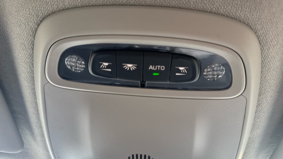 Used Volvo XC40 2021 for sale - 76999338: Photo 44