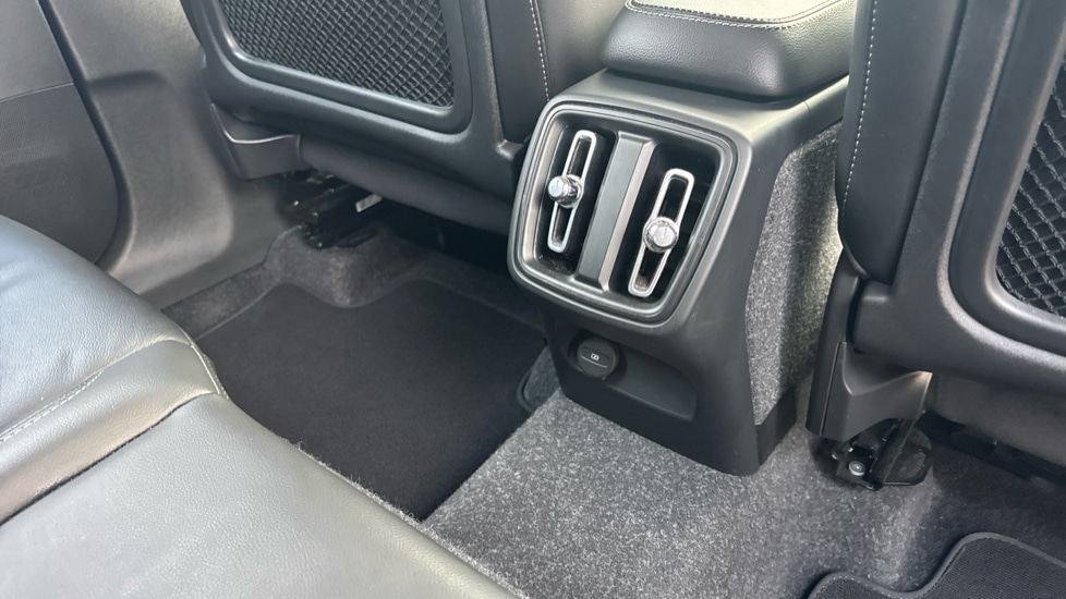 Used Volvo XC40 2021 for sale - 76999338: Photo 45