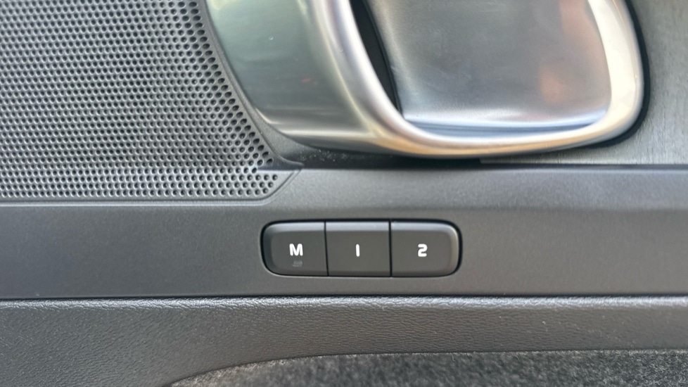 Used Volvo XC40 2021 for sale - 76999338: Photo 46