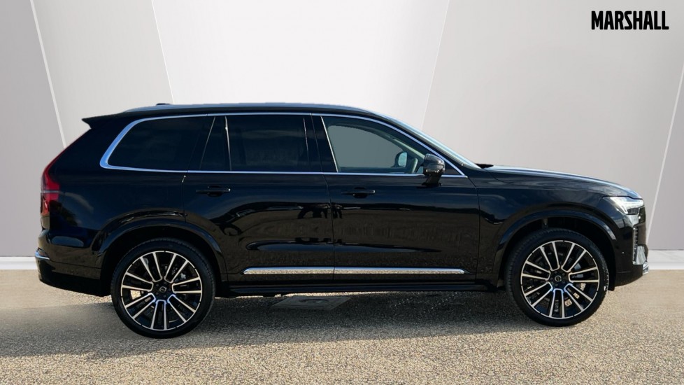 Used Volvo XC90 2025 for sale - 76731437: Photo 3