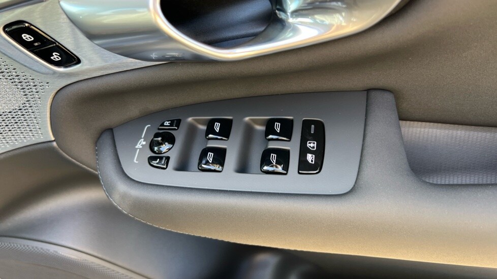 Used Volvo XC90 2025 for sale - 76731437: Photo 33