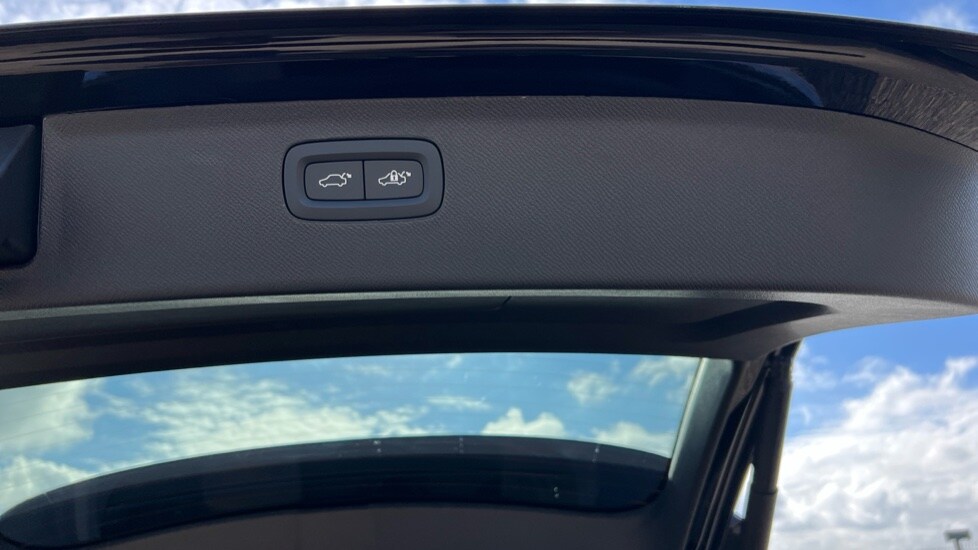 Used Volvo XC90 2025 for sale - 76731437: Photo 46