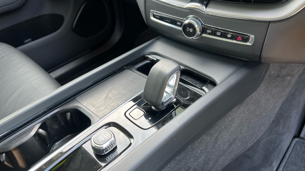 Used Volvo XC60 2023 for sale - 76552394: Photo 14