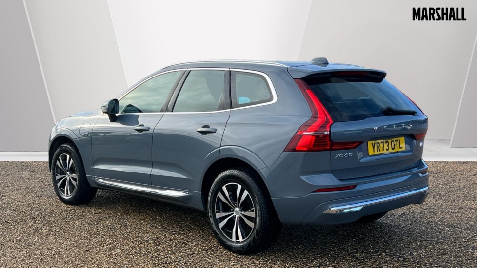 Used Volvo XC60 2023 for sale - 76552394: Photo 2