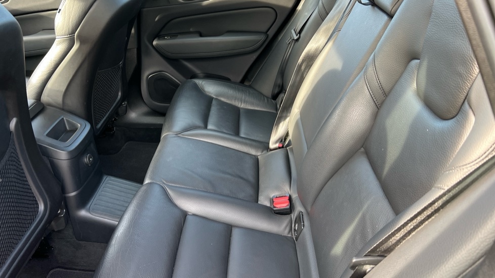 Used Volvo XC60 2023 for sale - 76552394: Photo 38