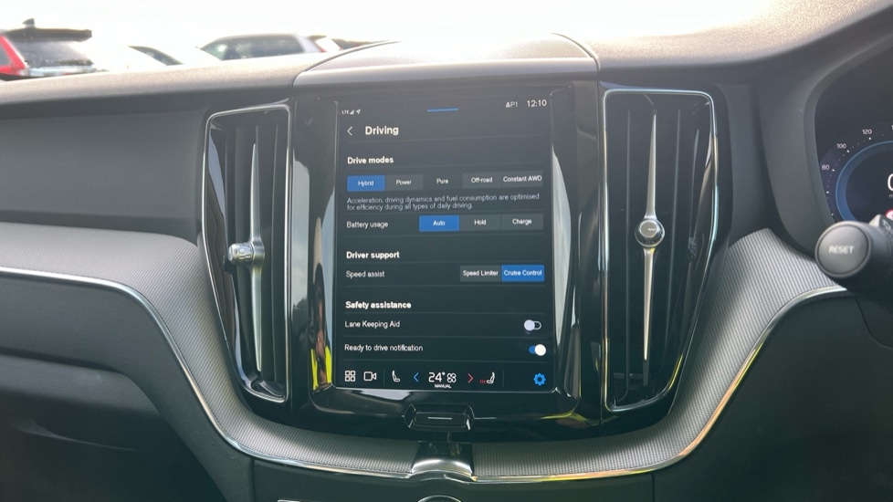 Used Volvo XC60 2023 for sale - 76552394: Photo 41