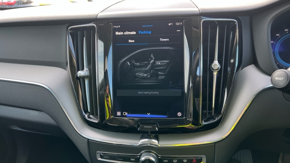 Used Volvo XC60 2023 for sale - 76552394: Photo 48