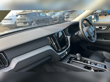 Used Volvo XC60 2023 for sale - 76552394: Photo