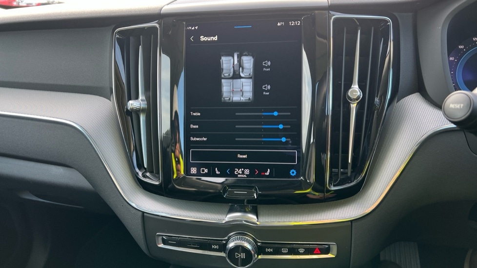 Used Volvo XC60 2023 for sale - 76552394: Photo 50